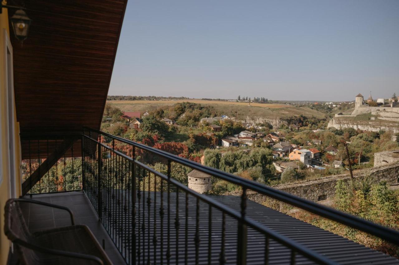 Джерело Kamianets-Podilskyi Exterior photo