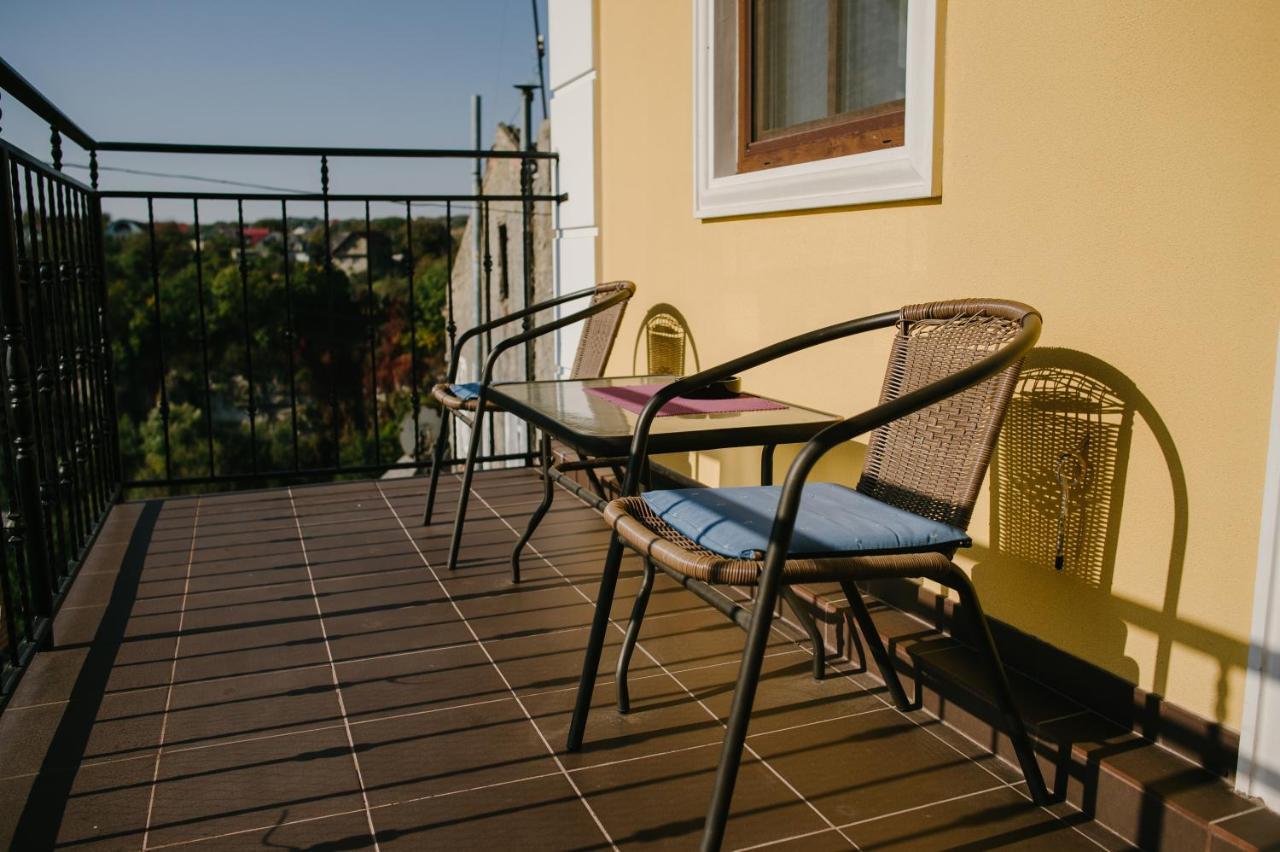 Джерело Kamianets-Podilskyi Exterior photo